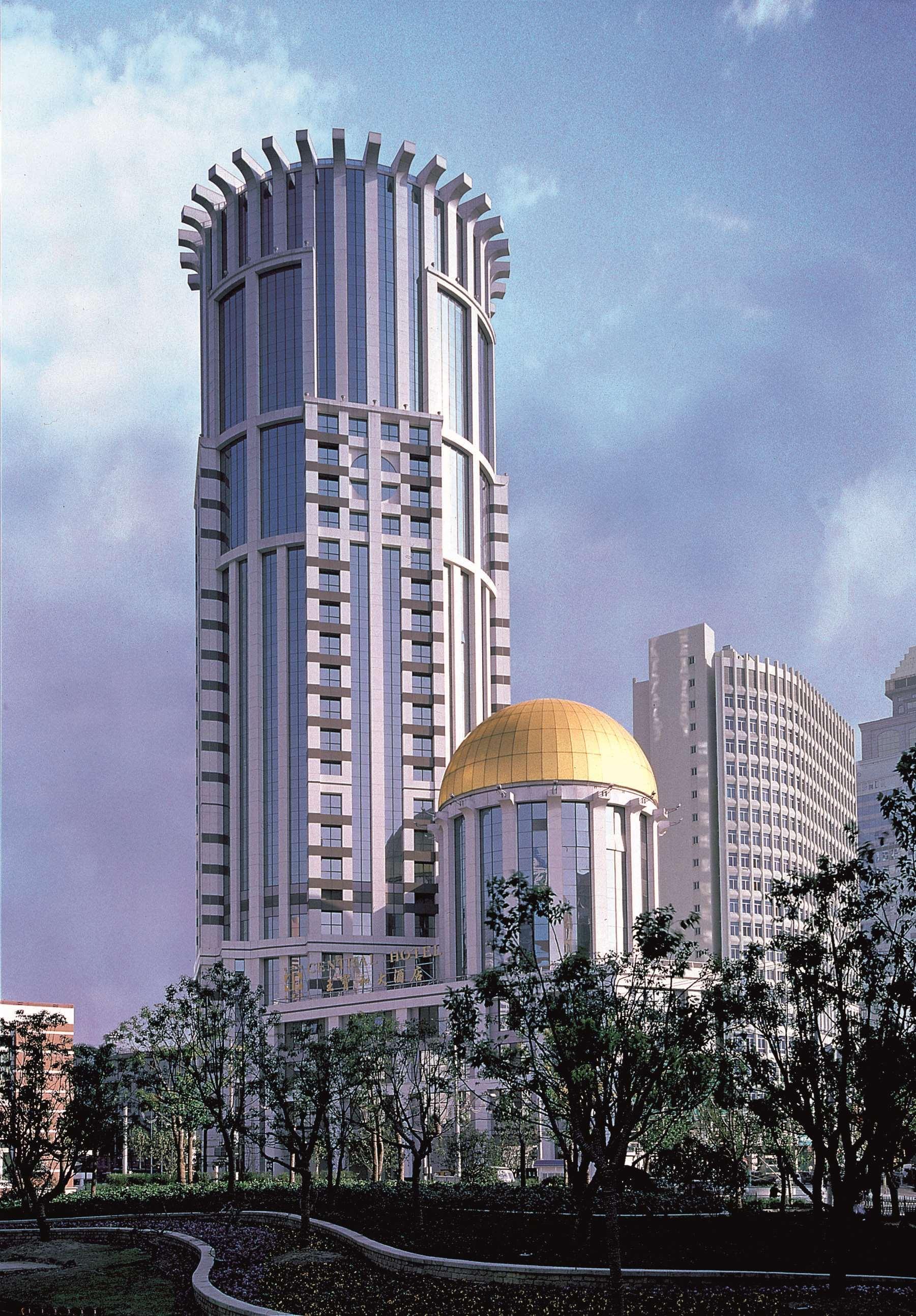 - Nanjing Road Отель 4*